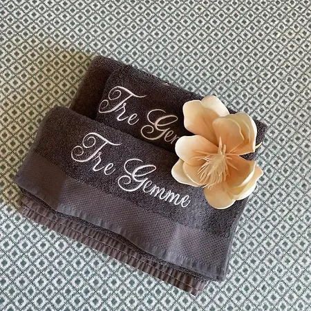 B&B Le Di Sonia Tre Gemme Rubino