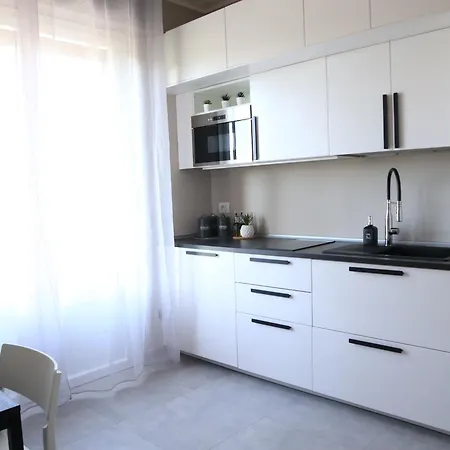 B&B Le Di Sonia Tre Gemme Rubino 푸체키오